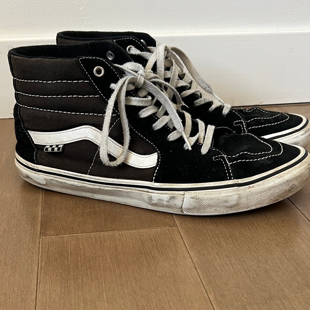 VANS Black and White High-Top - Picture 3 of 6